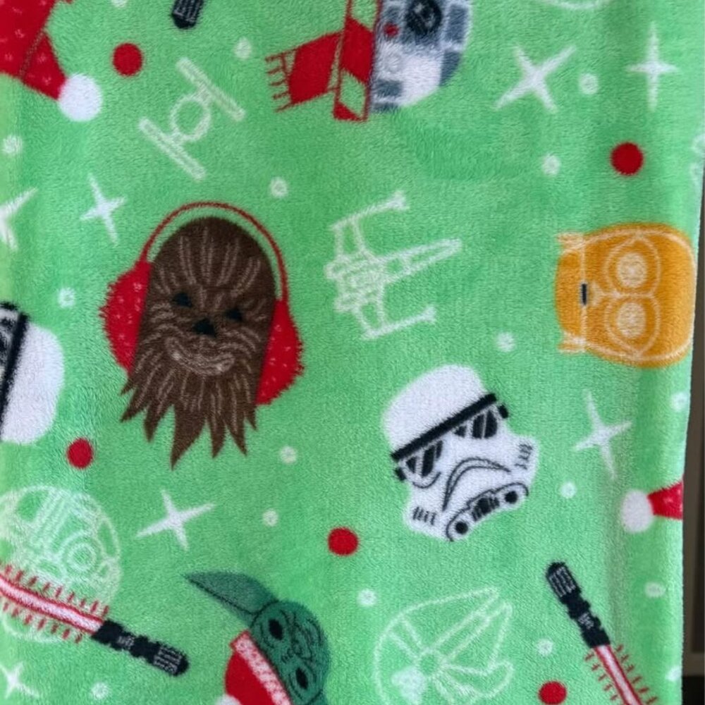 Super Soft “The Big One” Christmas‎ Star Wars Fleece 70 x 58 inches Blanket - Picture 5 of 7